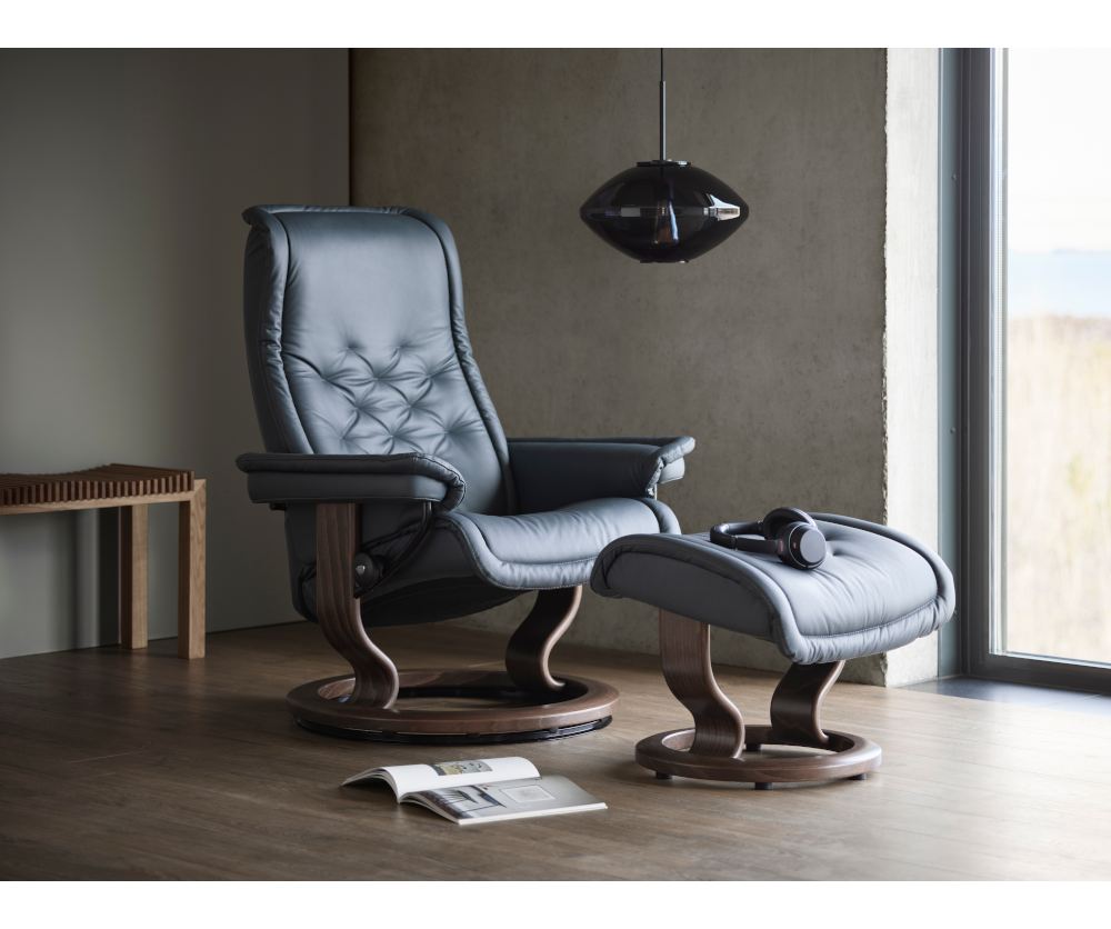 Choosing Mid-Century Modern Recliners: Why Stressless is the Best