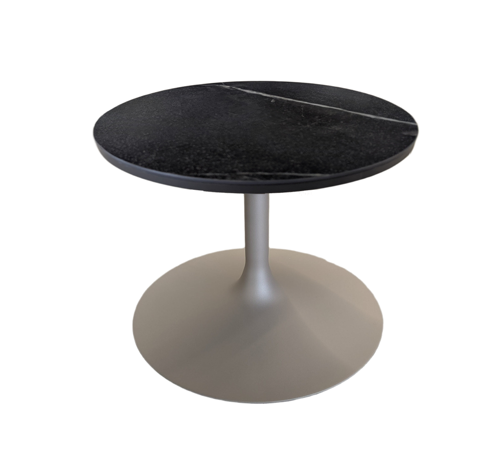 
          no blank-files/Aurora_18W_Coffee_Table_Calacutta_Black_Top_Silv_Base.png