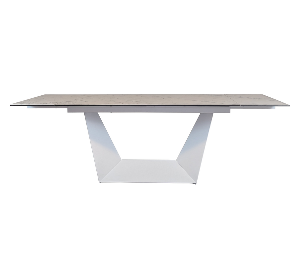 Dobra Dining Table