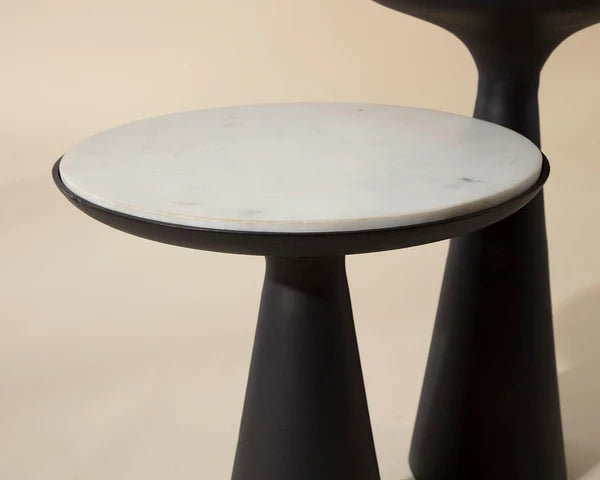 Karte Set of Two Nesting Tables