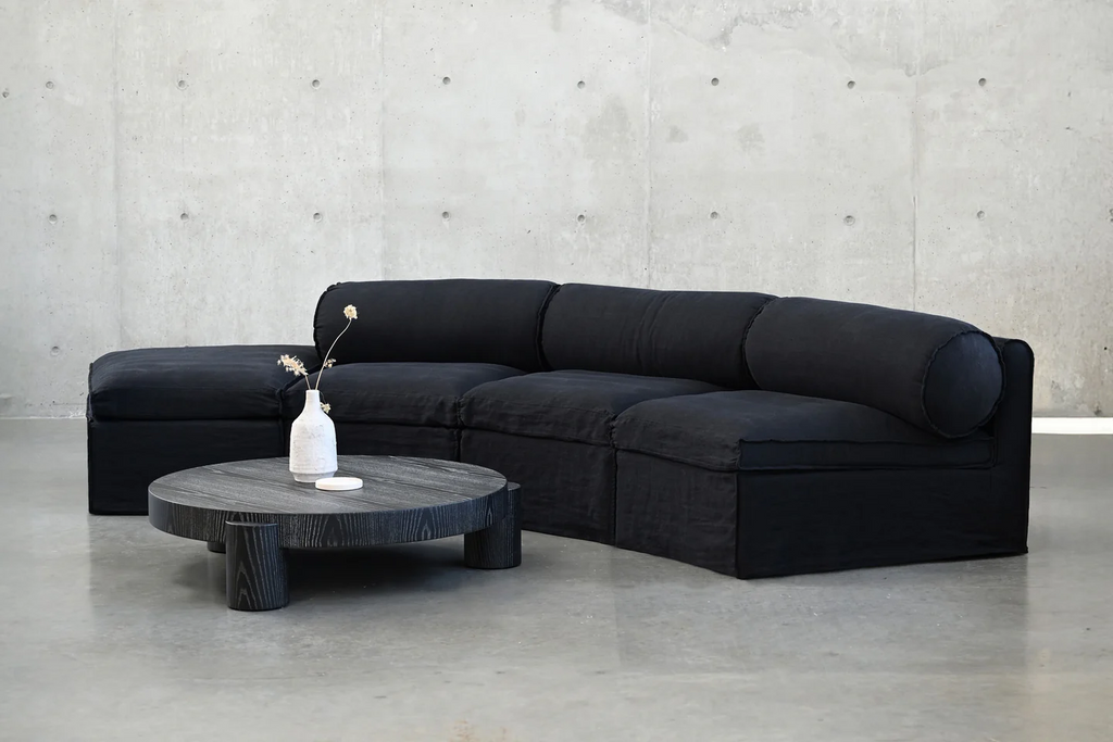 Nero 4pc. Sectional
