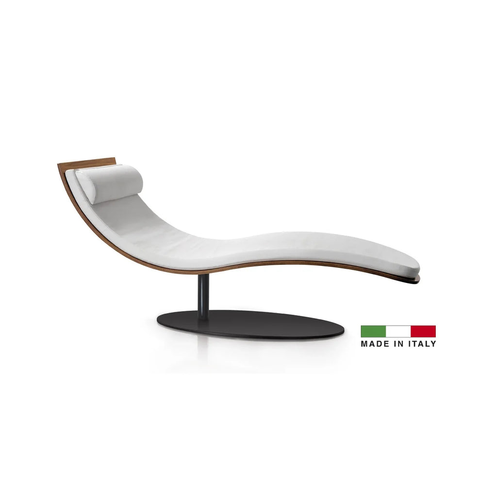 
          no blank-files/SaltareLoungeChairSilo.webp