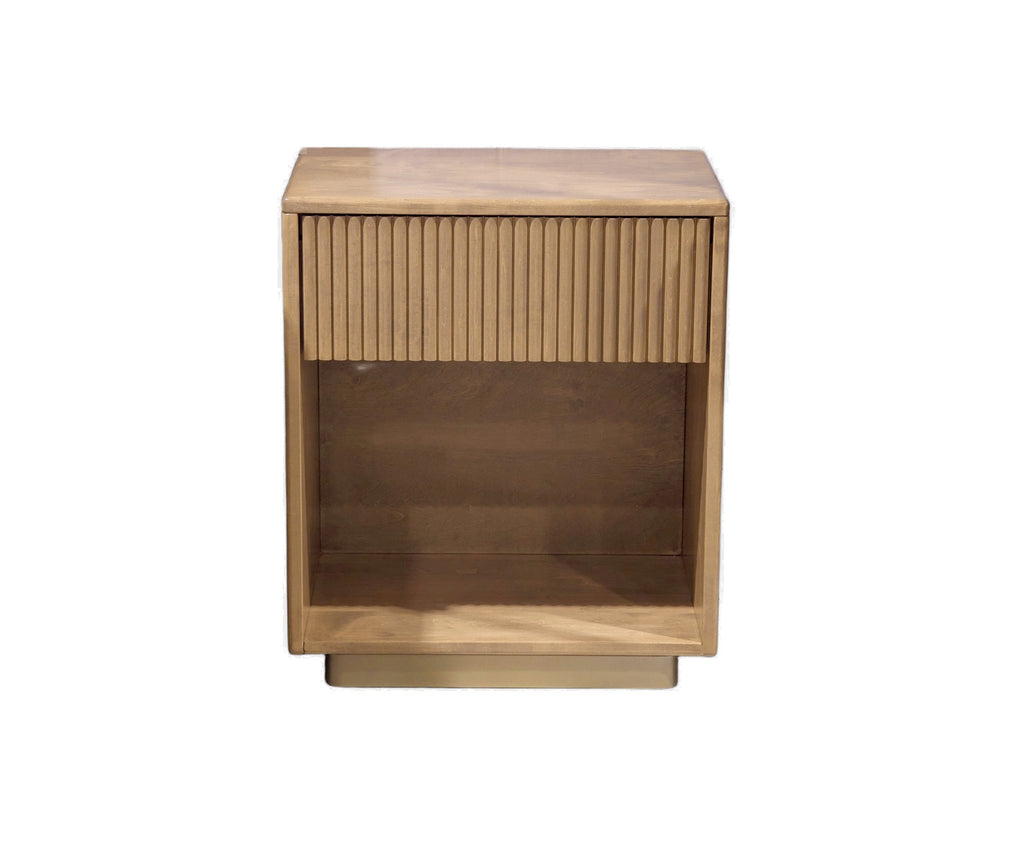 
          no blank-files/Suma_Night_Stand_Silo_1.jpg