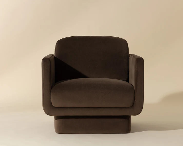 Thompson Accent Chair – Decorium