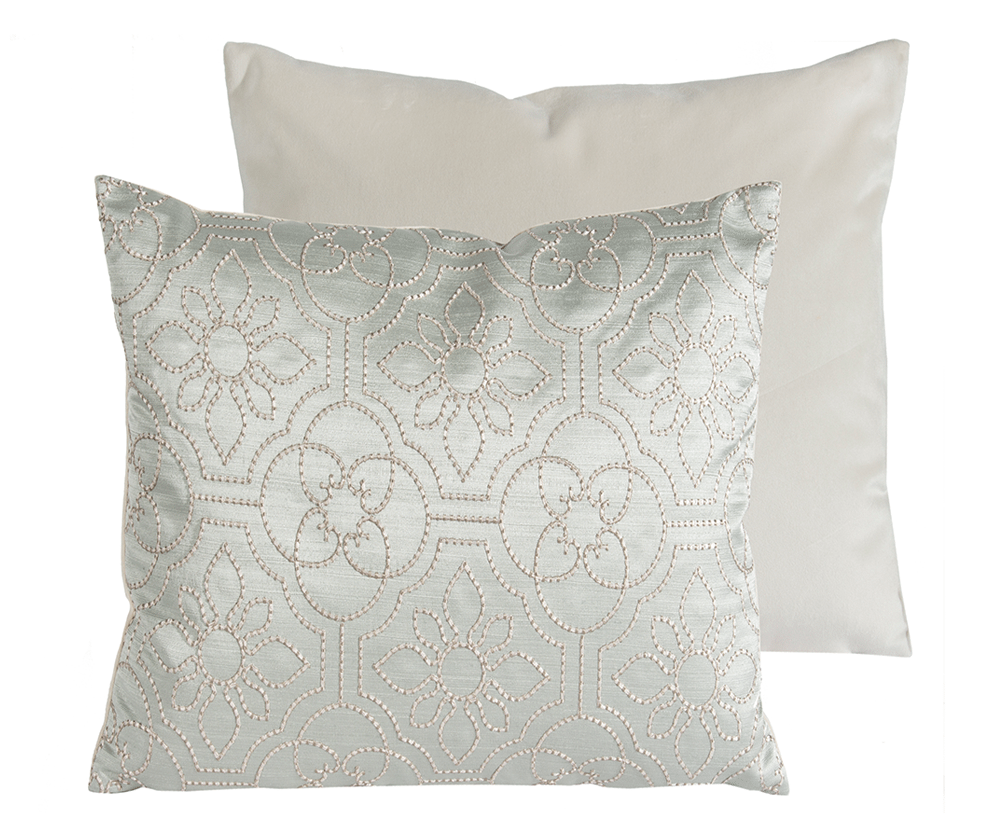 
          no blank-products/Kinder-Accent-Pillow-69289-Silo.png